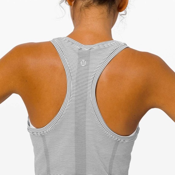 Lululemon Swiftly Racerback 2.0 - Picture 2 of 10
